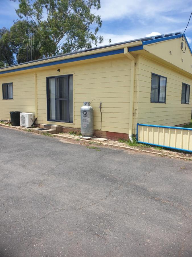 Newell Hwy Caravan Park Parkes Esterno foto