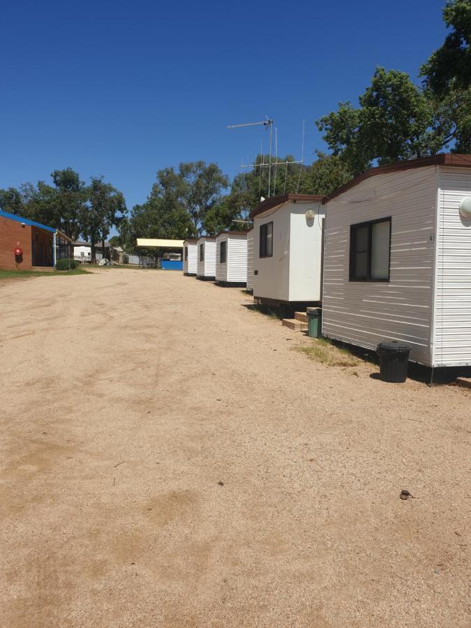 Newell Hwy Caravan Park Parkes Esterno foto