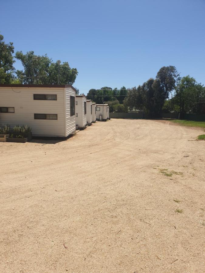 Newell Hwy Caravan Park Parkes Esterno foto